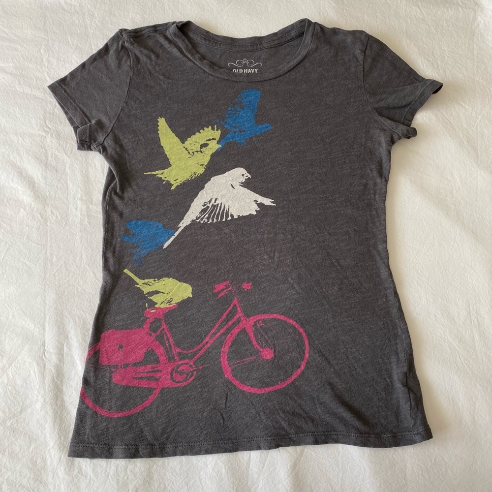 Old Navy Graphic Print T-Shirt
